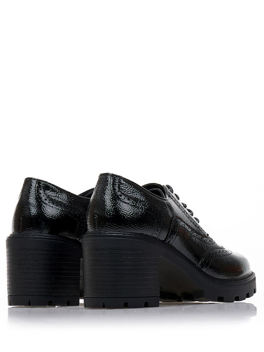 Γυναικεία Oxfords από Λουστρίνι σε Μαύρο Χρώμα