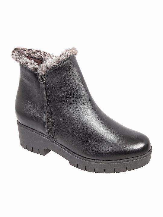 Marila Footwear