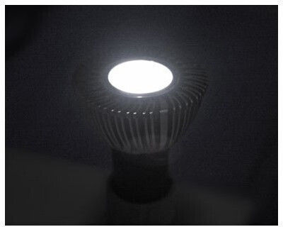 Adeleq LED-Lampe 5W für Fassung GU10 und Form MR16 Kühles Weiß 380lm Dimmbar