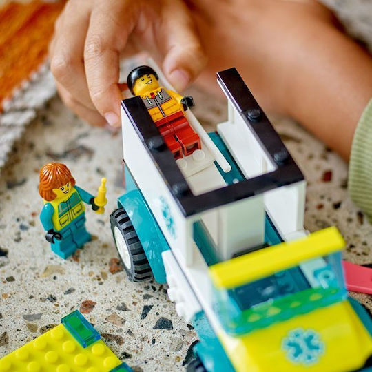LEGO City Emergency Ambulance And Snowboarder για 4+ Ετών 79τμχ