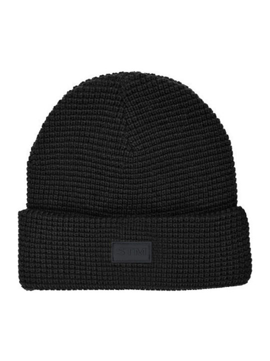 Beanie Unisex Beanie Knitted in Red color