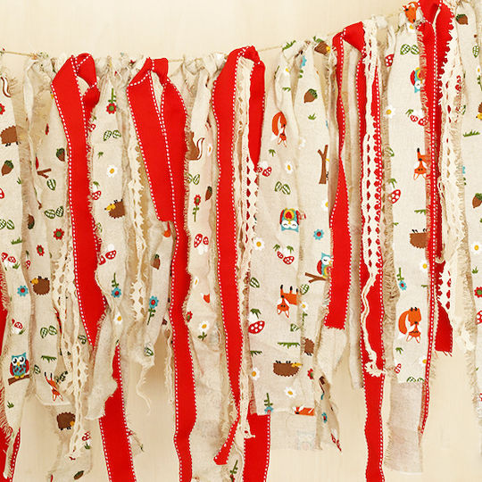 Decocraft Party Decorations Garland in Red Color