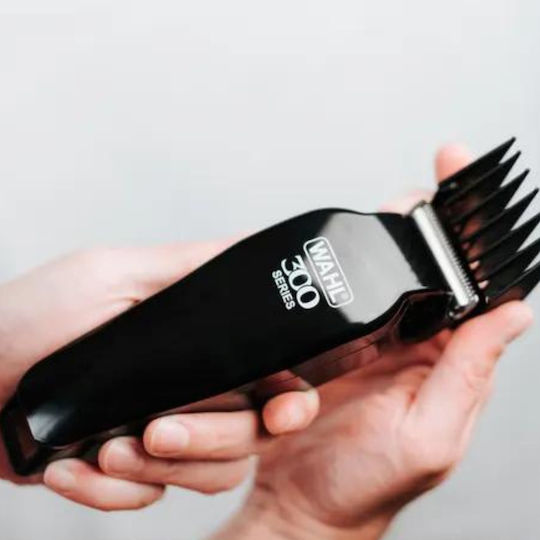 Wahl Professional Home Pro 300Limited Edition Επαγγελματική Επαναφορτιζόμενη Κουρευτική Μηχανή Μαύρη 20602-0460