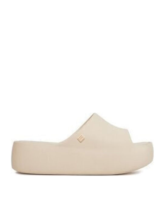 Free Slides mit Plattformen in Beige Farbe