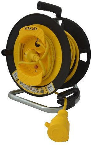 Stanley Удължителен кабел на ролка 1 място с кабел 52м с диаметър 3 x 1.5mm² Черен