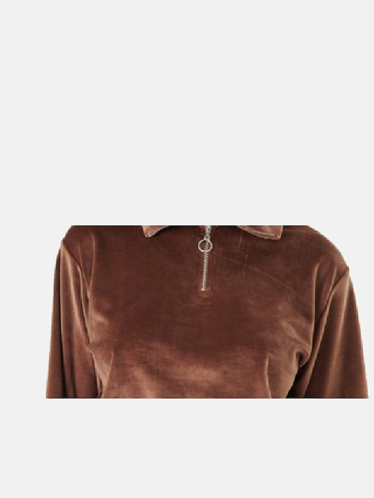 A Women's Athletic Crop Top Long Sleeve Brown