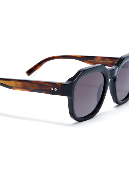 Gigi Barcelona Unisex Sunglasses with Black Plastic Frame and Gray Gradient Lens 6850/1