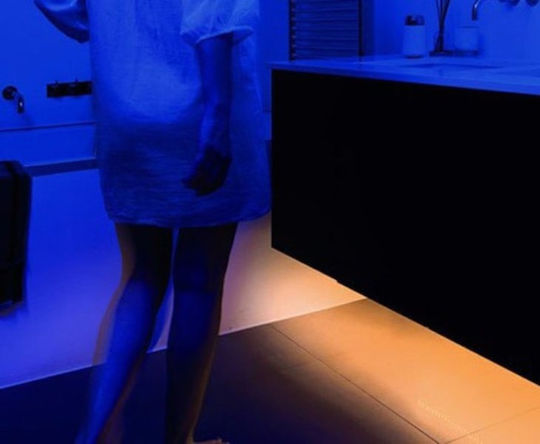 Aigostar Водоустойчива LED Лента На батерия Топло бяло Светлина 1м с Сензор за движение