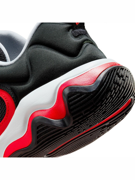 Giannis Immortality 3 Low Basketball Shoes Black / White