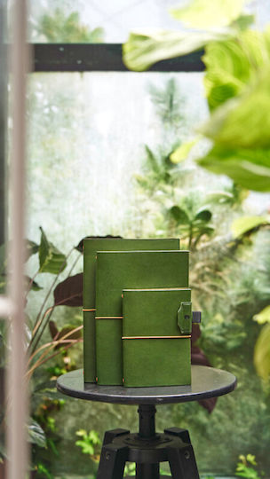 Paper Republic Grand Voyageur Pocket Notebook A5 with Blank Pages Green