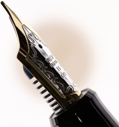 Pilot Custom Writing Pen Fine Gold