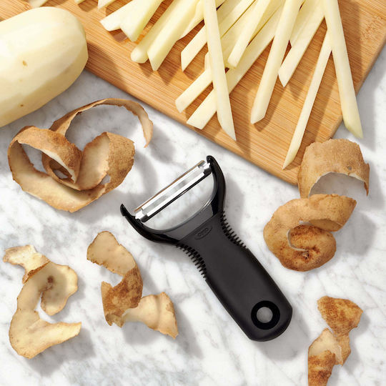 OXO Peeler/Cleaner For Fruits And Vegetables Made Of Stainless Steel