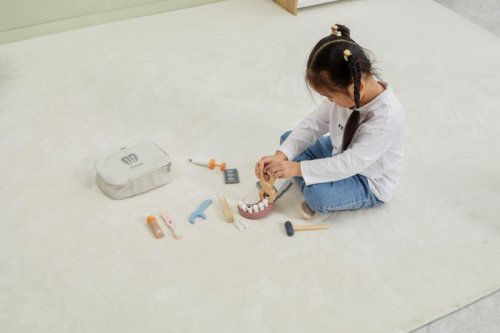New Classic Toys Παιδικό Ιατρικό Σετ από Ξύλο για 3+ Ετών 12τμχ