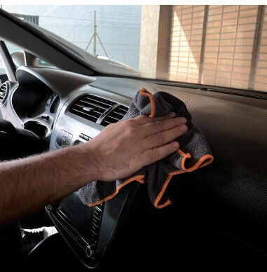 Billionaire Spray de curățare și lustruire pentru bord auto cu Aromă Nucă de cocos 500ml