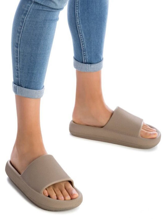 Flache Sandalen für Damen in Braun Farbe