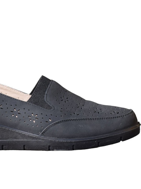 Anatomische schwarze Mokassins mit perforiertem Design auf der Oberseite (Code Spe23 )