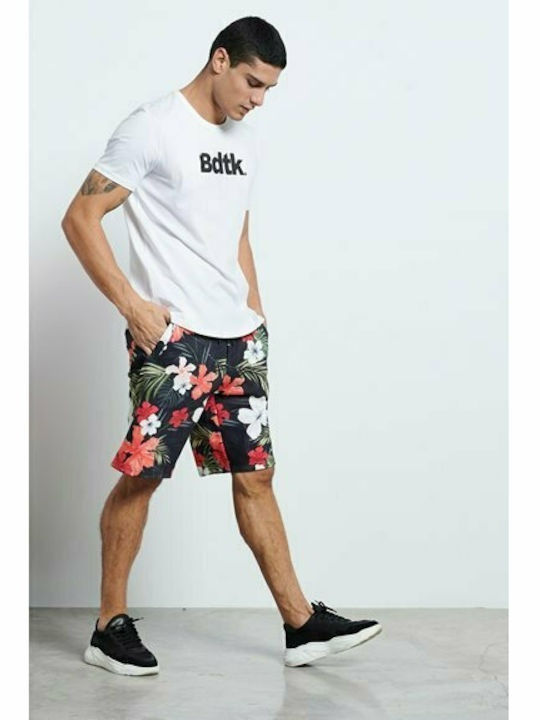 T-shirt White