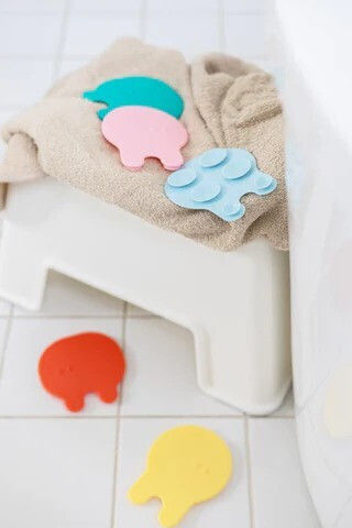 Quut Baby Bath Non-slips Multicolour 16pcs