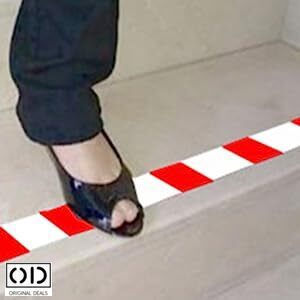 Αυτοκόλλητη Ανακλαστική Ταινία σε Κόκκινο Χρώμα Μήκους 5μ.