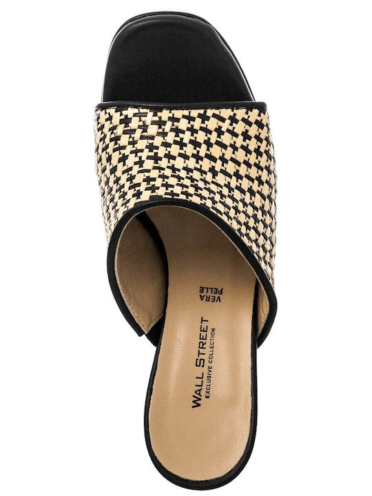 Mules with Chunky Heel in Black Color