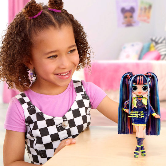 MGA Entertainment Victory Puppe für 4+ Jahre+ Jahre 25cm.