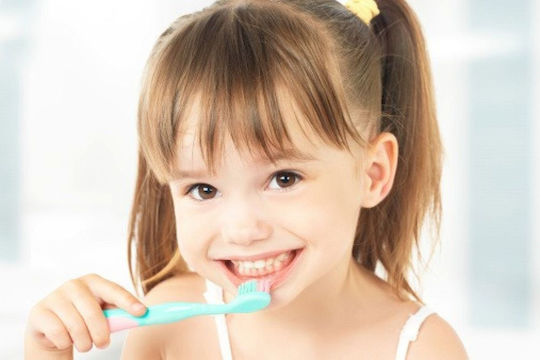 Babyono Kinderzahnbürste Blau