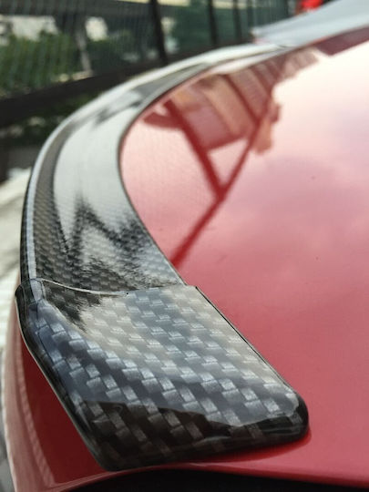 Kofferraumspoiler aus Kunststoff mit Stoplicht