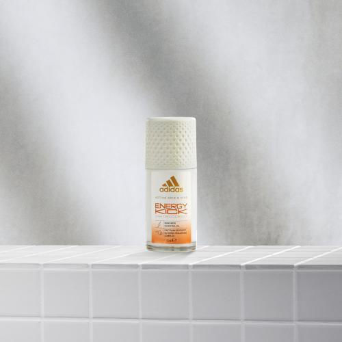 adidas Energy Kick Deodorant 24h sub formă de Roll-On 50ml