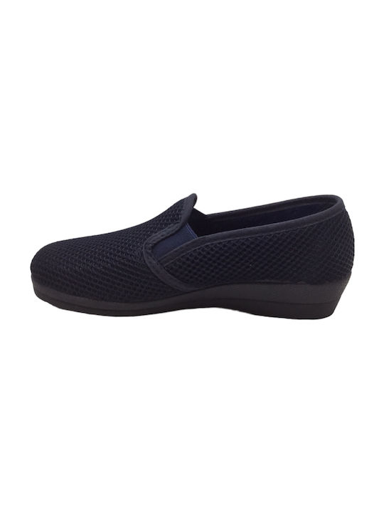 Dicas Closed Women's Slippers in Blue color