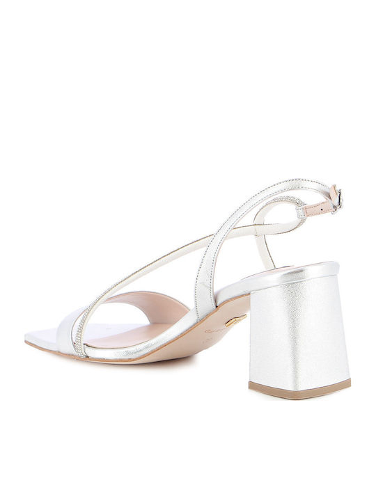 Leder Damen Sandalen mit mittlerem Absatz in Silber Farbe