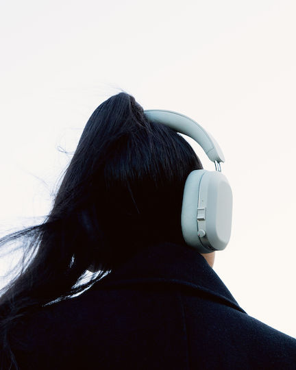Mondo Wireless / Wired Over Ear Headphones with 45 hours of Operation and Quick Charge Transparent