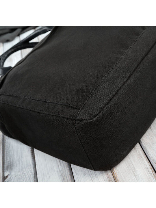 Paolo Peruzzi Geantă pentru laptop 14" MacBook Pro de 14 inchi M2 2023/M1 2021 în culoarea Negru E-04-BL