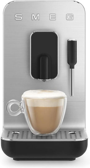 Smeg Automatische Espressomaschine 1350W Druck 19bar mit Mahlwerk Black Matt BCC02BLMEU