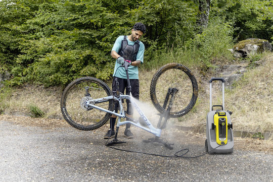Karcher OC 6-18 Premium Battery Pressure Washer 18V 1x2Ah with Pressure 24bar