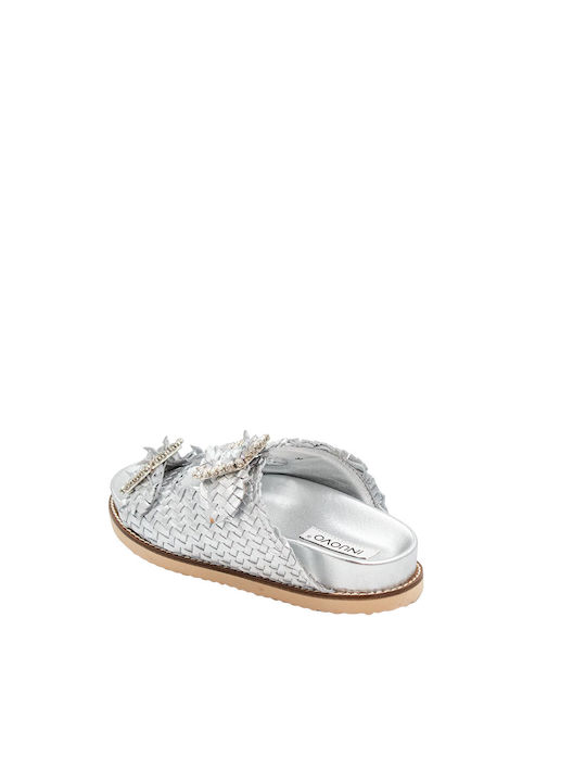 Inuovo Leder Damen Flache Sandalen in Silber Farbe