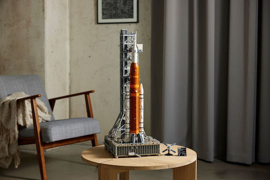 LEGO Icons NASA Artemis Space Launch System за Възраст 18+ Бройки 3601
