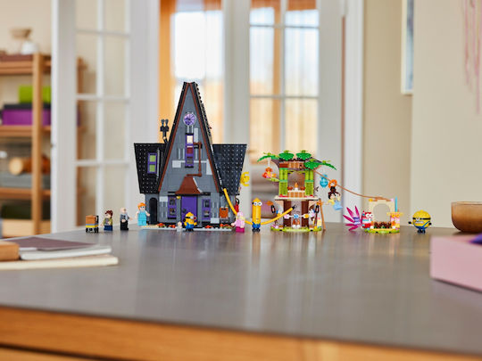 LEGO Minions Gru's Family Mansion for Ages 8+ 868 Pieces