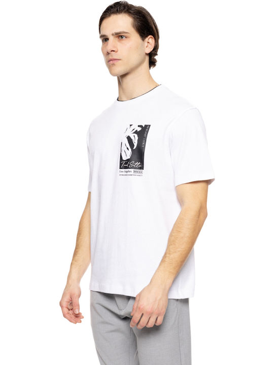 T-shirt White