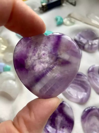 Ημιπολύτιμος Λίθος Αμέθυστου Heart Worry Stone Σχήμα Καρδιάς