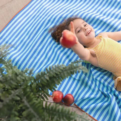 Quut Kids Beach Towel Blue 180x180cm