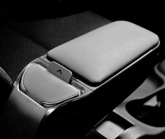 Rati Armster Car PU Armrest for Ford Focus 2018+ Black