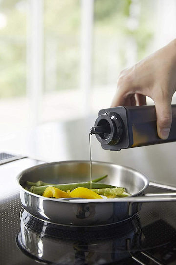Yamazaki Oil Can Plastic with Flow 250ml