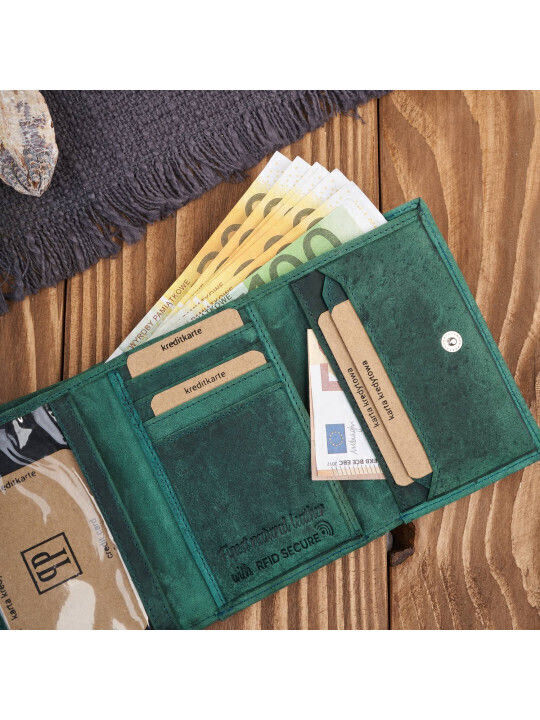 Small Leather Women's Wallet Classic with RFID Green