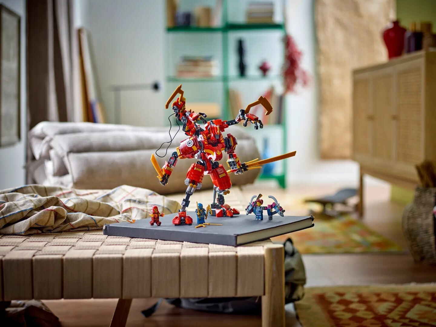 LEGO Ninjago Kai's Ninja Climber Mech pentru 9+ Ani 623 Bucăți