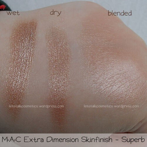 Pudră iluminatoare Mac Extra Dimension Skinfinish, nuanța Superb