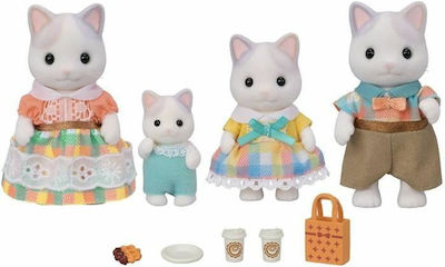 Epoch Toys Miniature Toy Cat Family Sylvanian Families for 3+ Years