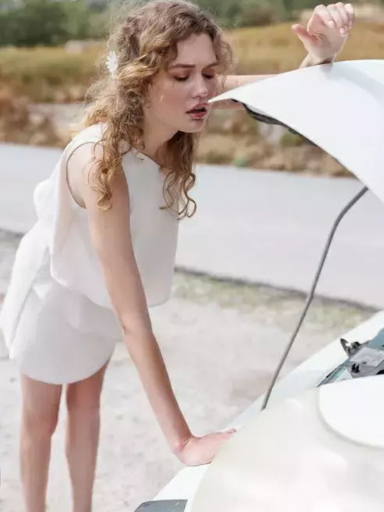 Γυναικείο Ολόσωμο Σορτς Μπεζ