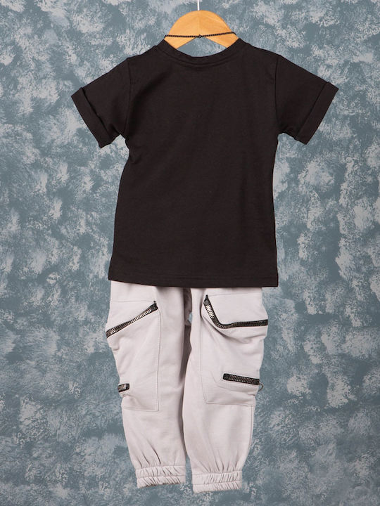 Children's set of t-shirt with chain and black-grey sweatpants (2-6 years)