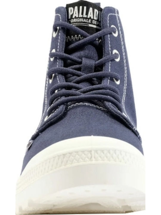 Pampa Blanc, Boots Blue