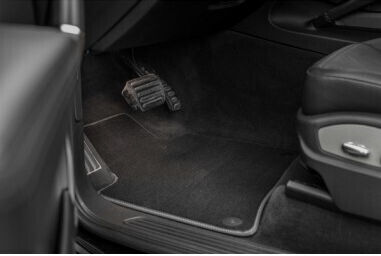 Umbrella Set Covorașe Față și Spate 4buc din Covor pentru Audi Q2 2016+ Negre